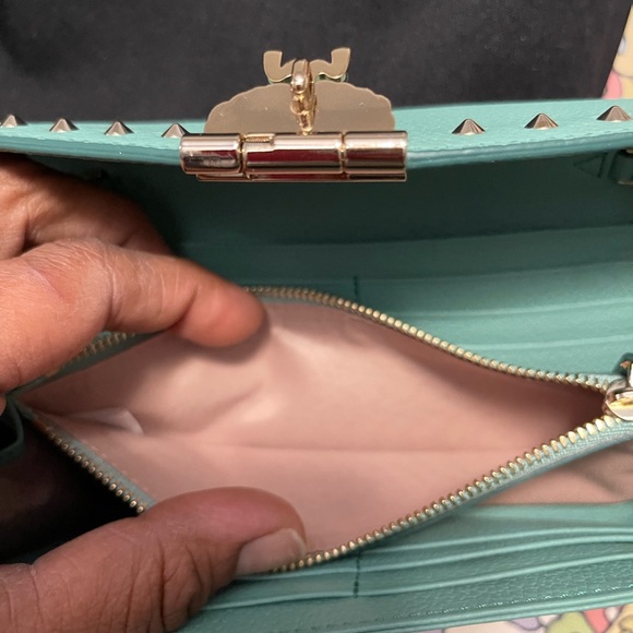 Small MCM wallet purse Teal colored . Comes with box and bag